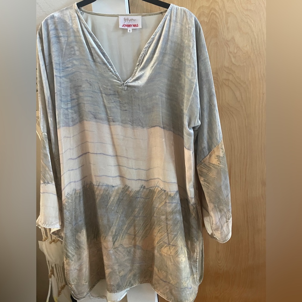 LN Johnny Was Biya silk Velvet Tunic Top with Slits S was $348, $69 rare!!